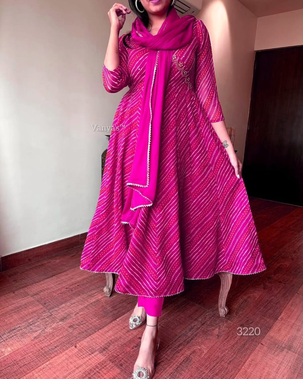 Bandej Anarkali suit