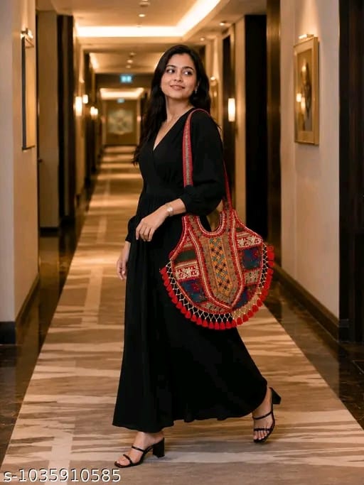 Graceful Attractive Women Handbags