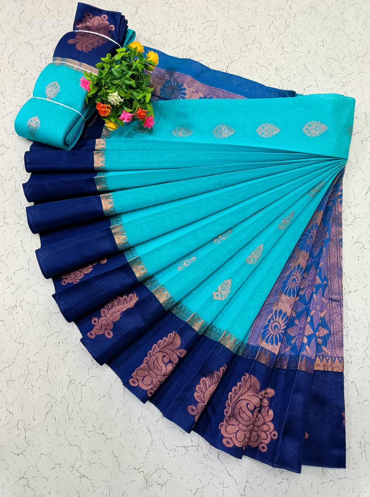 CONTRAST BORDER SILK COTTON SAREES